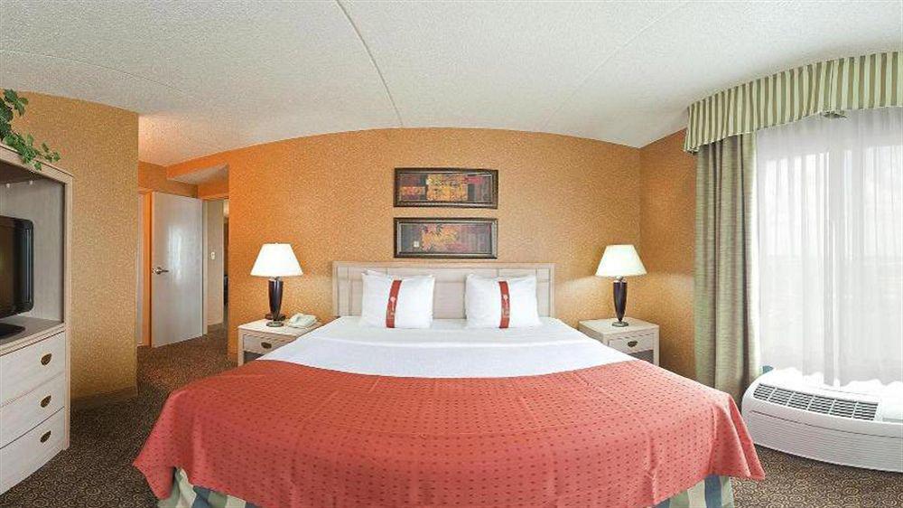 Holiday Inn & Suites Bolingbrook, An Ihg Hotel Экстерьер фото