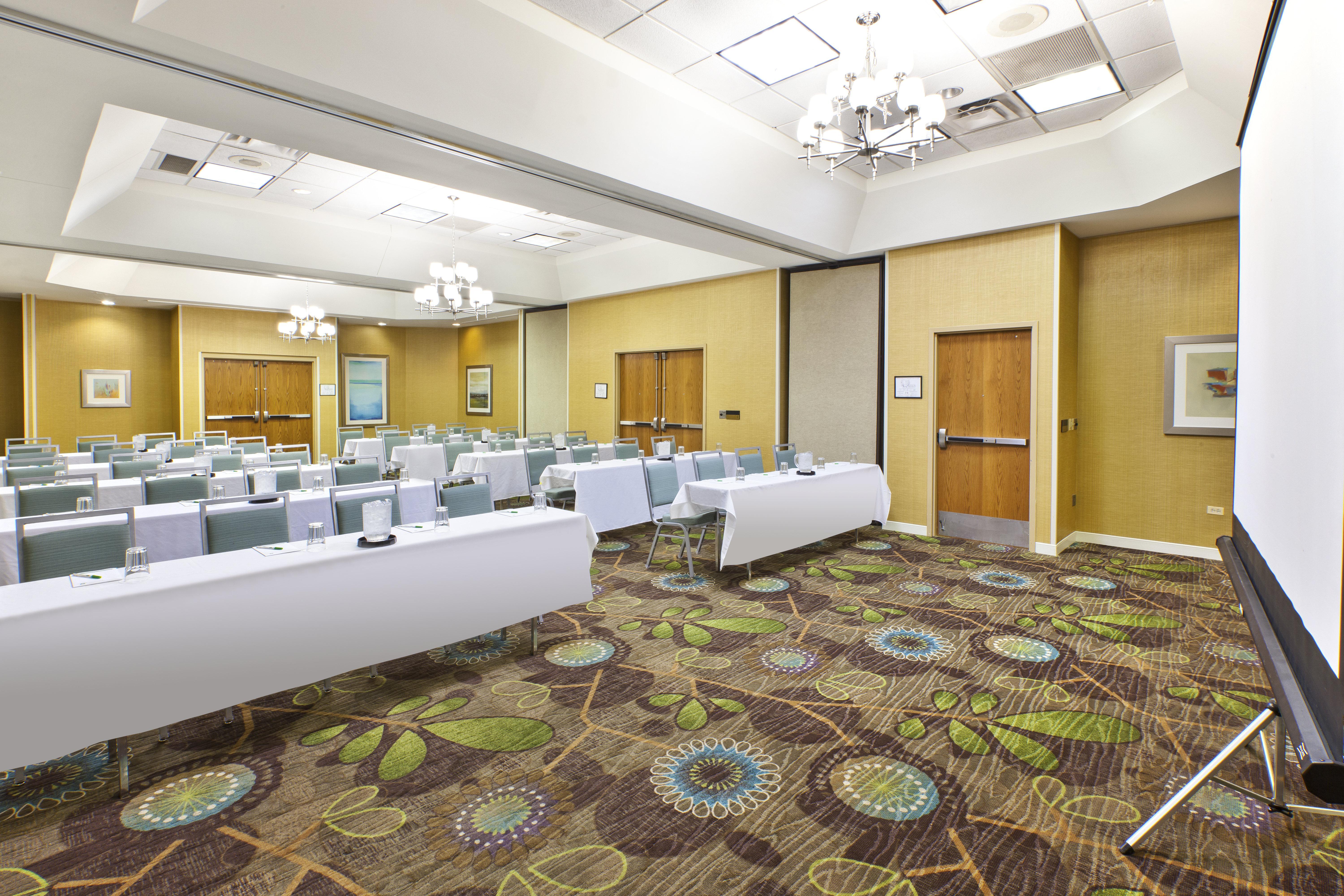 Holiday Inn & Suites Bolingbrook By Ihg Экстерьер фото