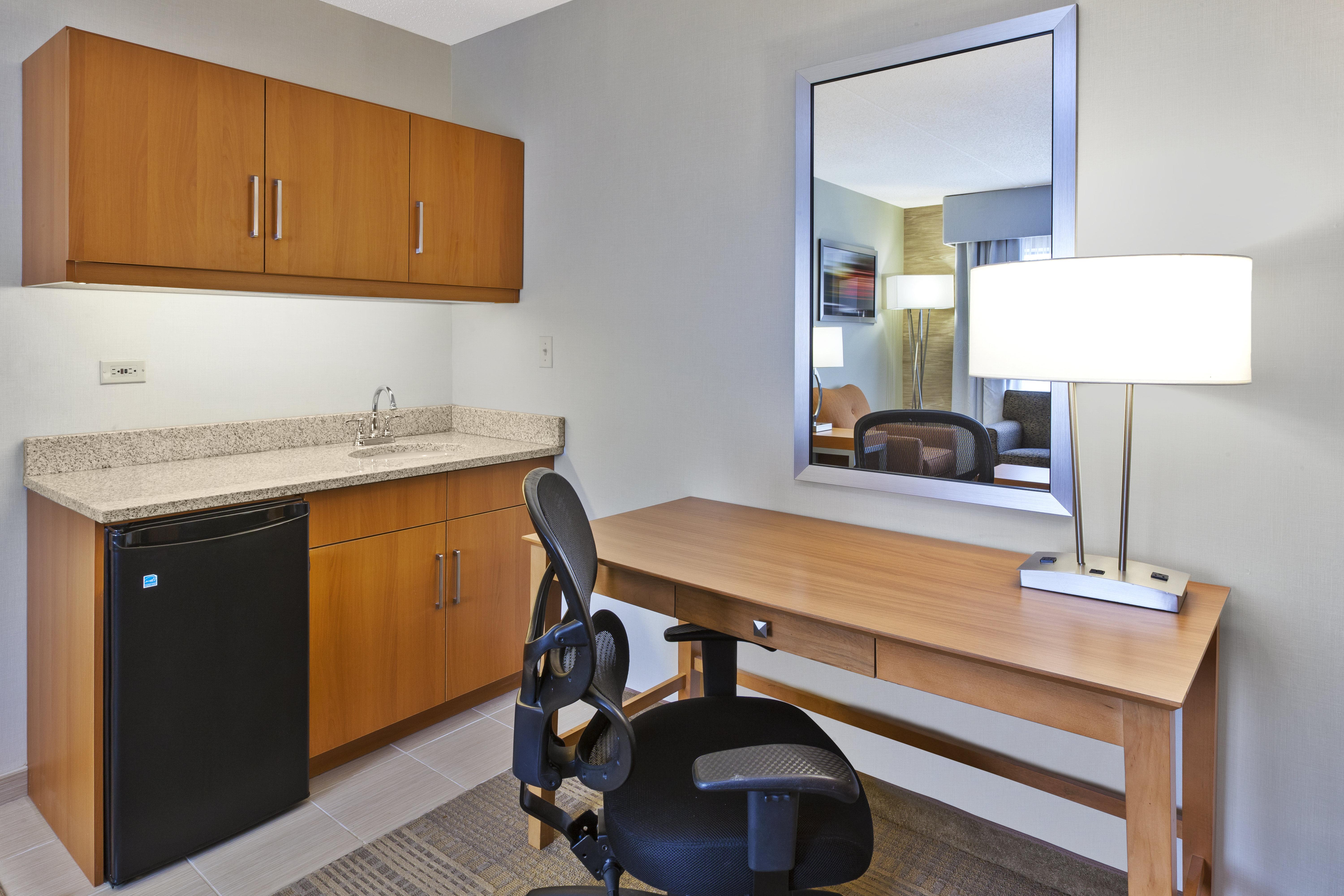 Holiday Inn & Suites Bolingbrook By Ihg Экстерьер фото